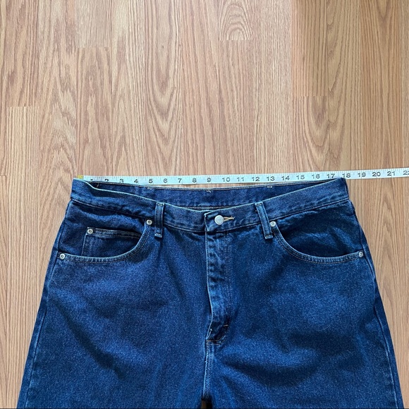 Wrangler Mens Relaxed Fit Blue Jean Size 38x30 - Picture 3 of 11